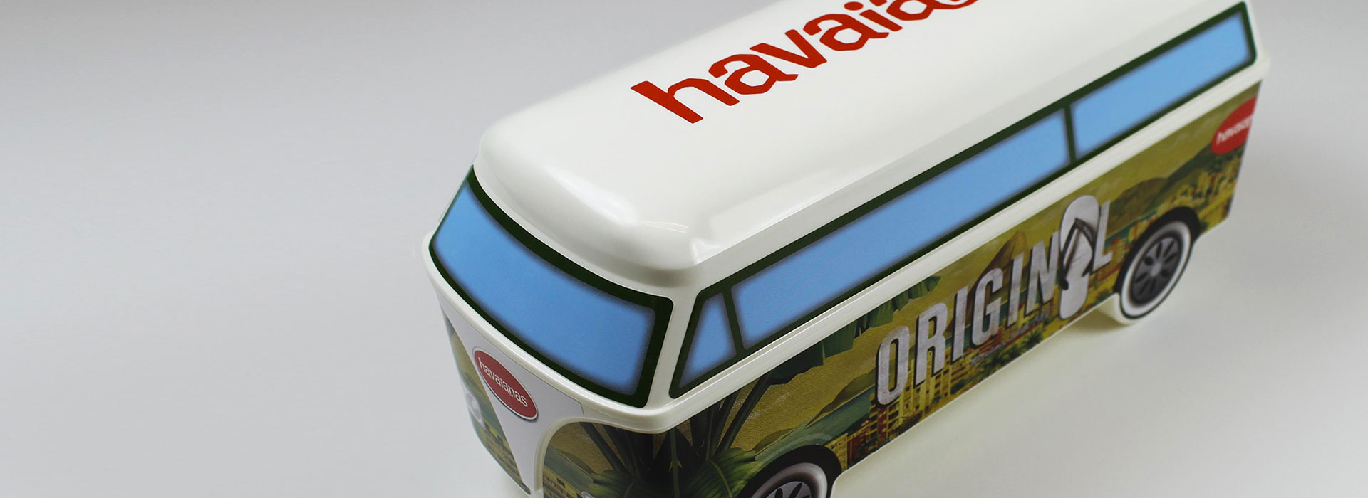 Havaianas bus